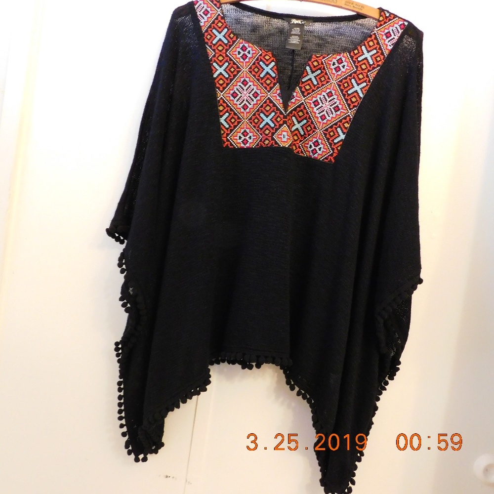 Rock 47 Poncho Pom Pom Fringe Embroidery